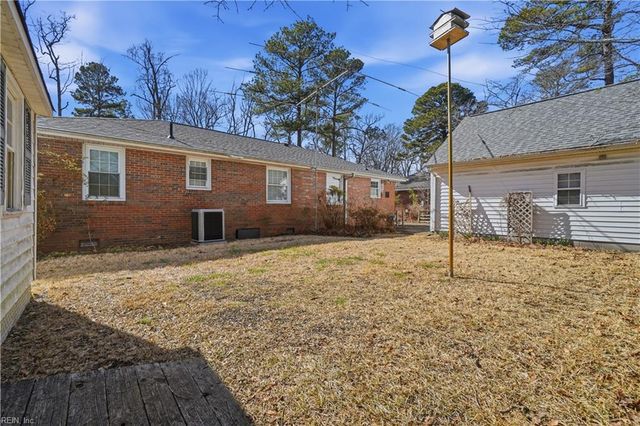 411 Mayflower RD, Portsmouth, VA 23701