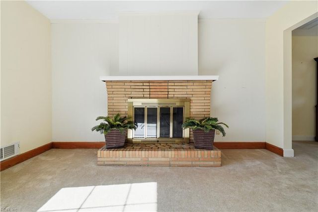 411 Mayflower RD, Portsmouth, VA 23701