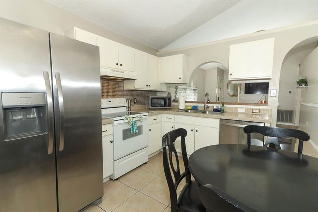 519 BEASLEY COURT, Orlando, FL 32807