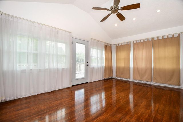 704 6th Street, Kemah, TX 77565