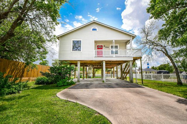 704 6th Street, Kemah, TX 77565