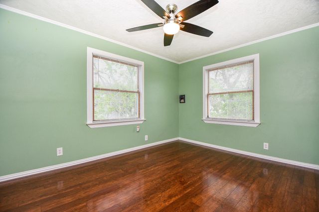 704 6th Street, Kemah, TX 77565