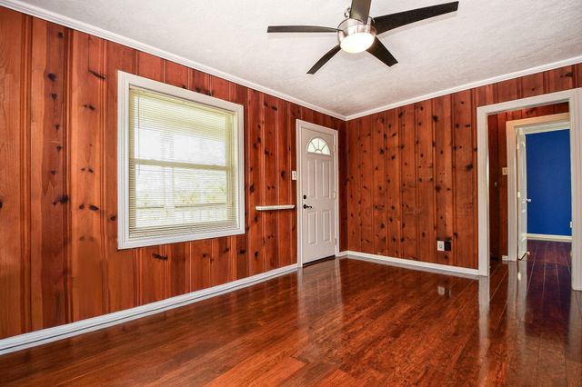 704 6th Street, Kemah, TX 77565