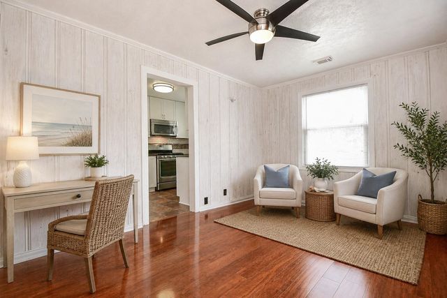 704 6th Street, Kemah, TX 77565