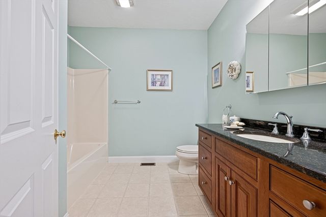 60 Samuel Curtis Way 60, Marshfield, MA 02050