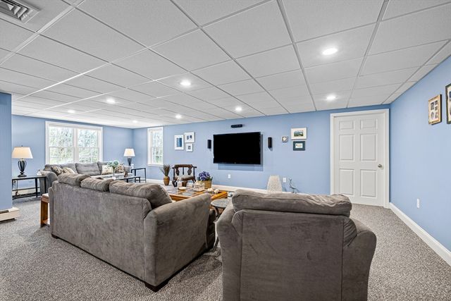 60 Samuel Curtis Way 60, Marshfield, MA 02050