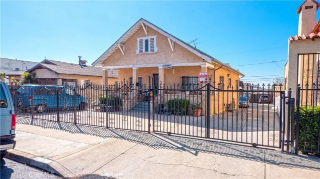 2432 Fairmount Street, Los Angeles, CA 90033