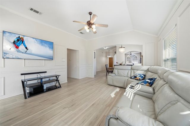 4410 New Meadow Drive, Mansfield, TX 76063