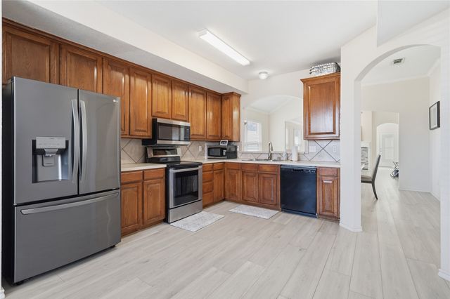 4410 New Meadow Drive, Mansfield, TX 76063