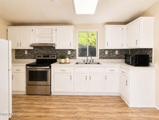 10951 N 91ST Avenue 144, Peoria, AZ 85345
