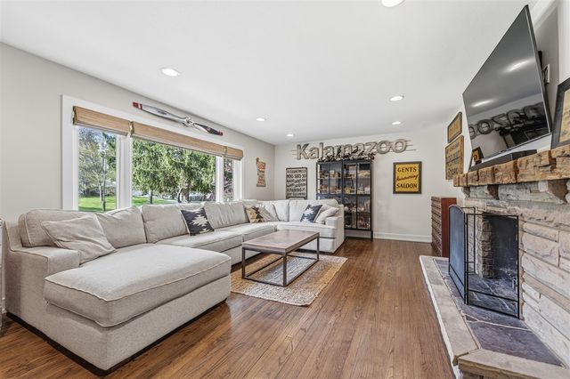3023 Audubon Drive, Kalamazoo, MI 49008