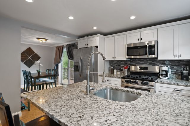 10 Windsor Ave, Lynn, MA 01902