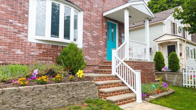 10 Windsor Ave, Lynn, MA 01902