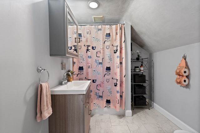 10 Windsor Ave, Lynn, MA 01902