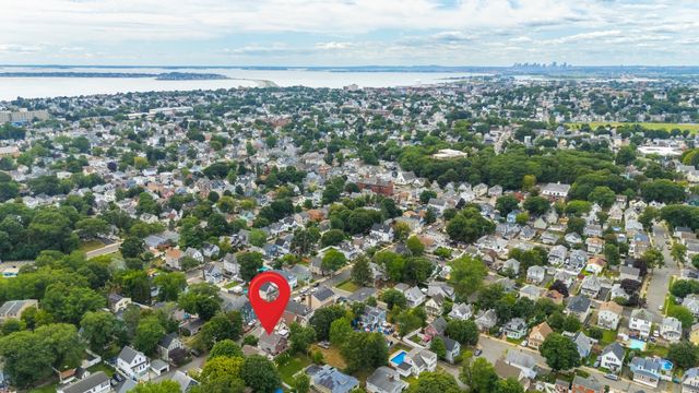 10 Windsor Ave, Lynn, MA 01902
