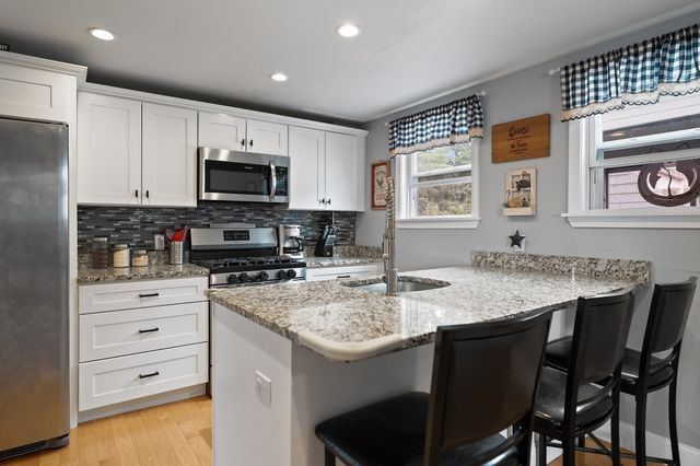 10 Windsor Ave, Lynn, MA 01902