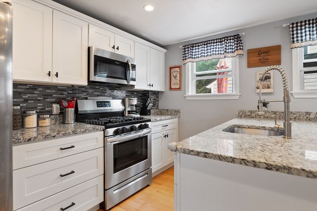 10 Windsor Ave, Lynn, MA 01902