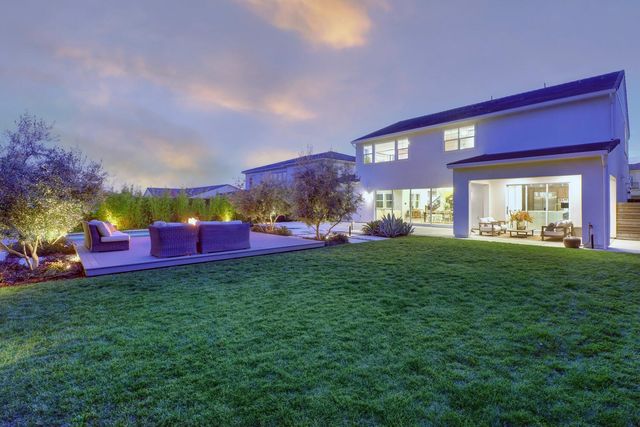 810 Fallen Log Ct, Rocklin, CA 95765