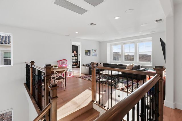 810 Fallen Log Ct, Rocklin, CA 95765