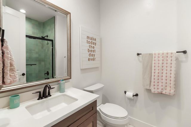 810 Fallen Log Ct, Rocklin, CA 95765