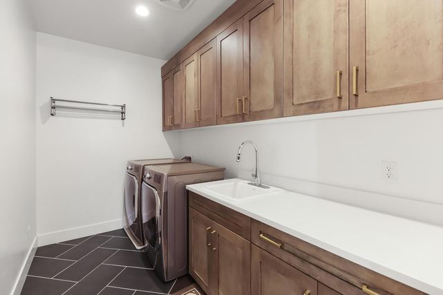 810 Fallen Log Ct, Rocklin, CA 95765