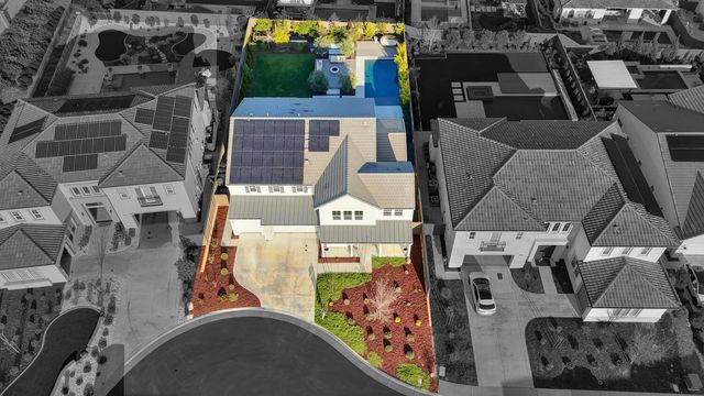 810 Fallen Log Ct, Rocklin, CA 95765