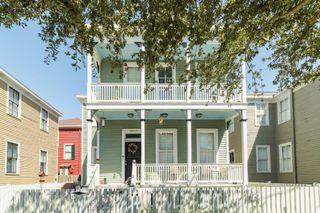 406 17th Street, Galveston, TX 77550