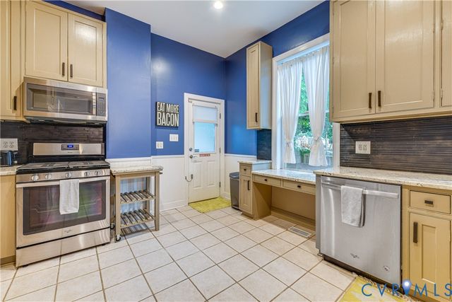 625 N 31st St, Richmond, VA 23223