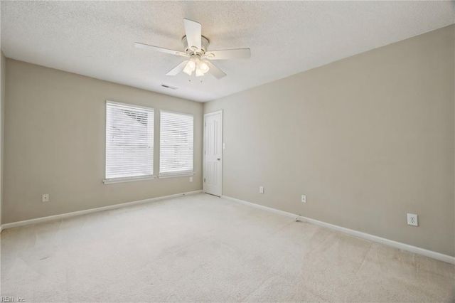 152 Spoon CT, Yorktown, VA 23693