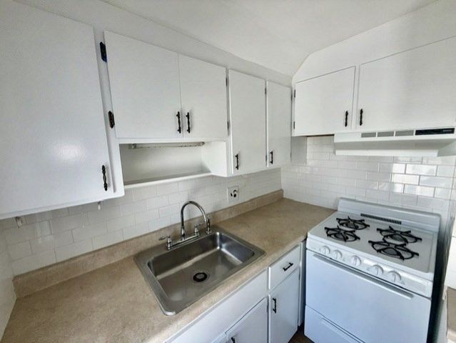 55 Glover Avenue 5, Quincy, MA 02171