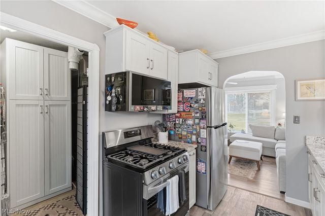 4496 W 158th Street, Cleveland, OH 44135