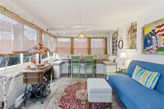 4496 W 158th Street, Cleveland, OH 44135