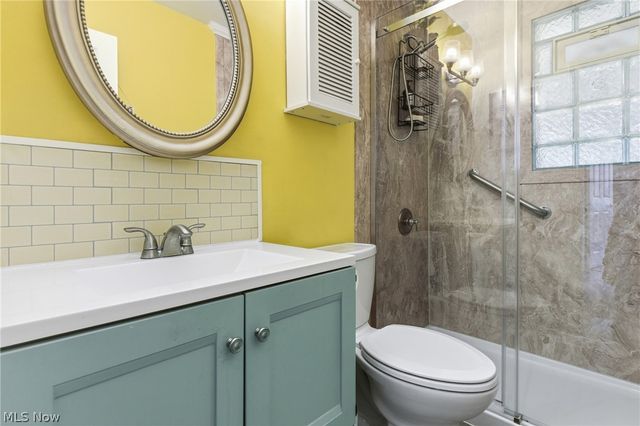 4496 W 158th Street, Cleveland, OH 44135