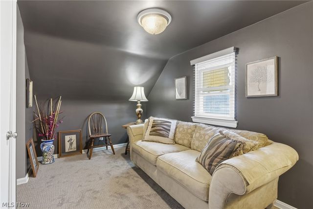 4496 W 158th Street, Cleveland, OH 44135