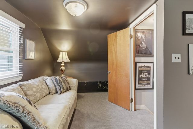 4496 W 158th Street, Cleveland, OH 44135