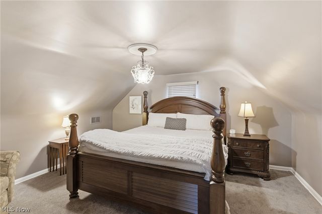 4496 W 158th Street, Cleveland, OH 44135