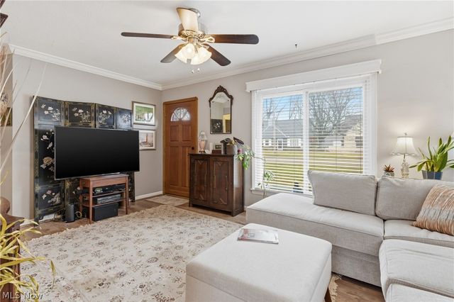 4496 W 158th Street, Cleveland, OH 44135