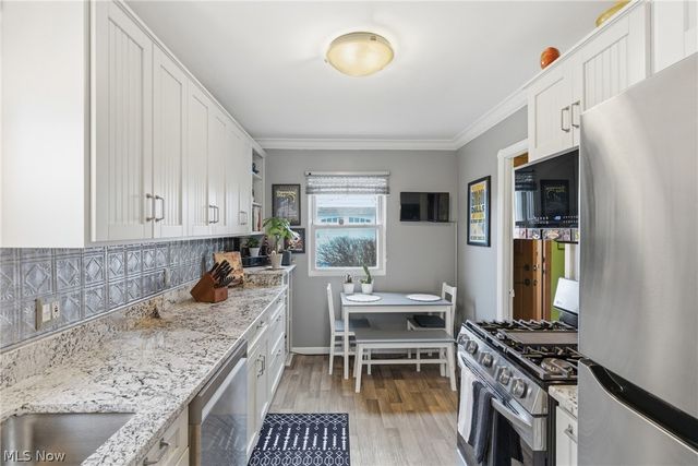 4496 W 158th Street, Cleveland, OH 44135