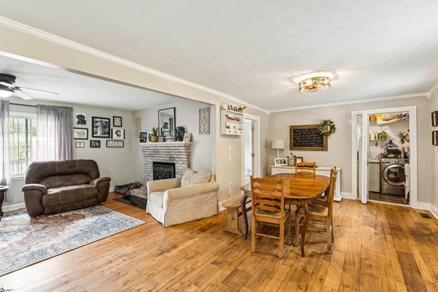 817 Johnson Road, Central, SC 29630