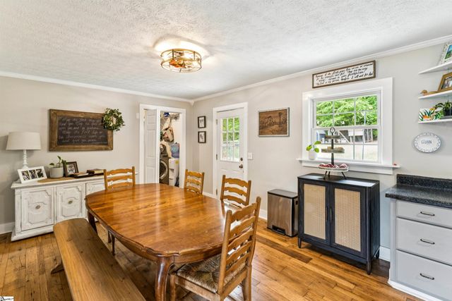 817 Johnson Road, Central, SC 29630