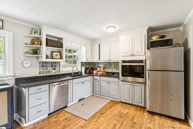 817 Johnson Road, Central, SC 29630
