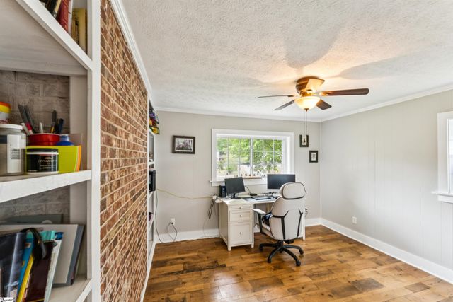 817 Johnson Road, Central, SC 29630
