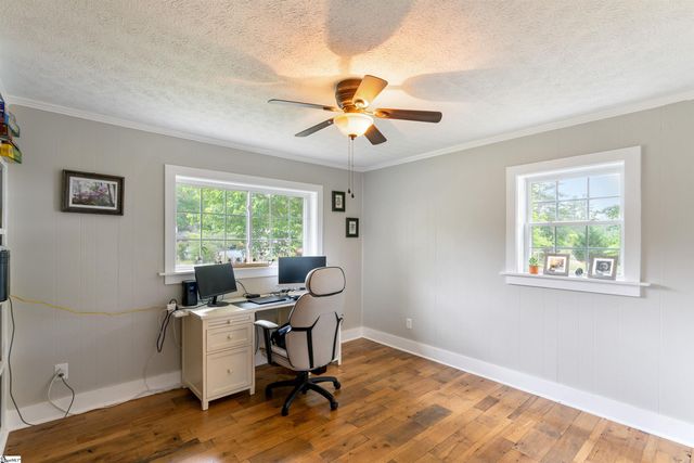 817 Johnson Road, Central, SC 29630