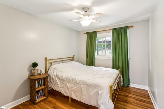 817 Johnson Road, Central, SC 29630