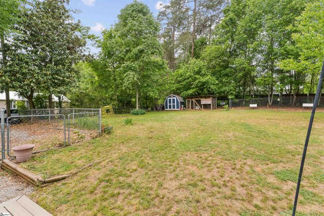 817 Johnson Road, Central, SC 29630