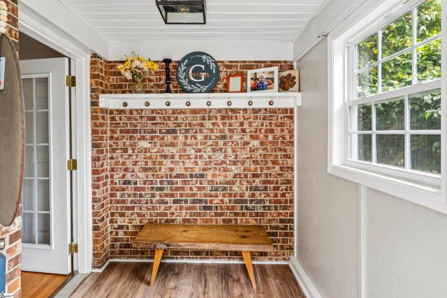 817 Johnson Road, Central, SC 29630