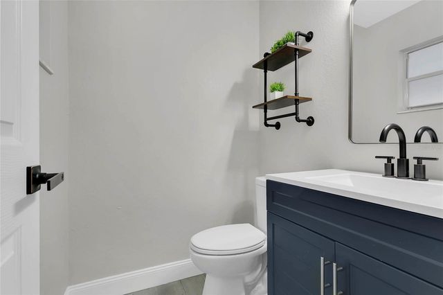 6823 ALPERT DRIVE, Orlando, FL 32810