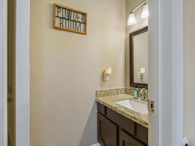 301 Bull Run Drive, League City, TX 77573