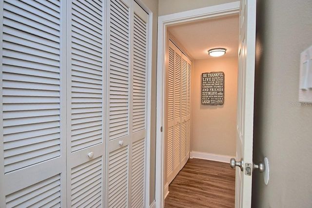 2121 WOOD STREET 201, Sarasota, FL 34237