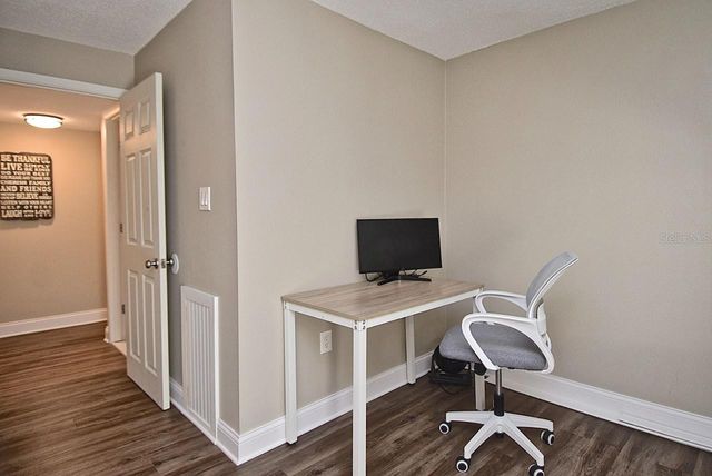 2121 WOOD STREET 201, Sarasota, FL 34237